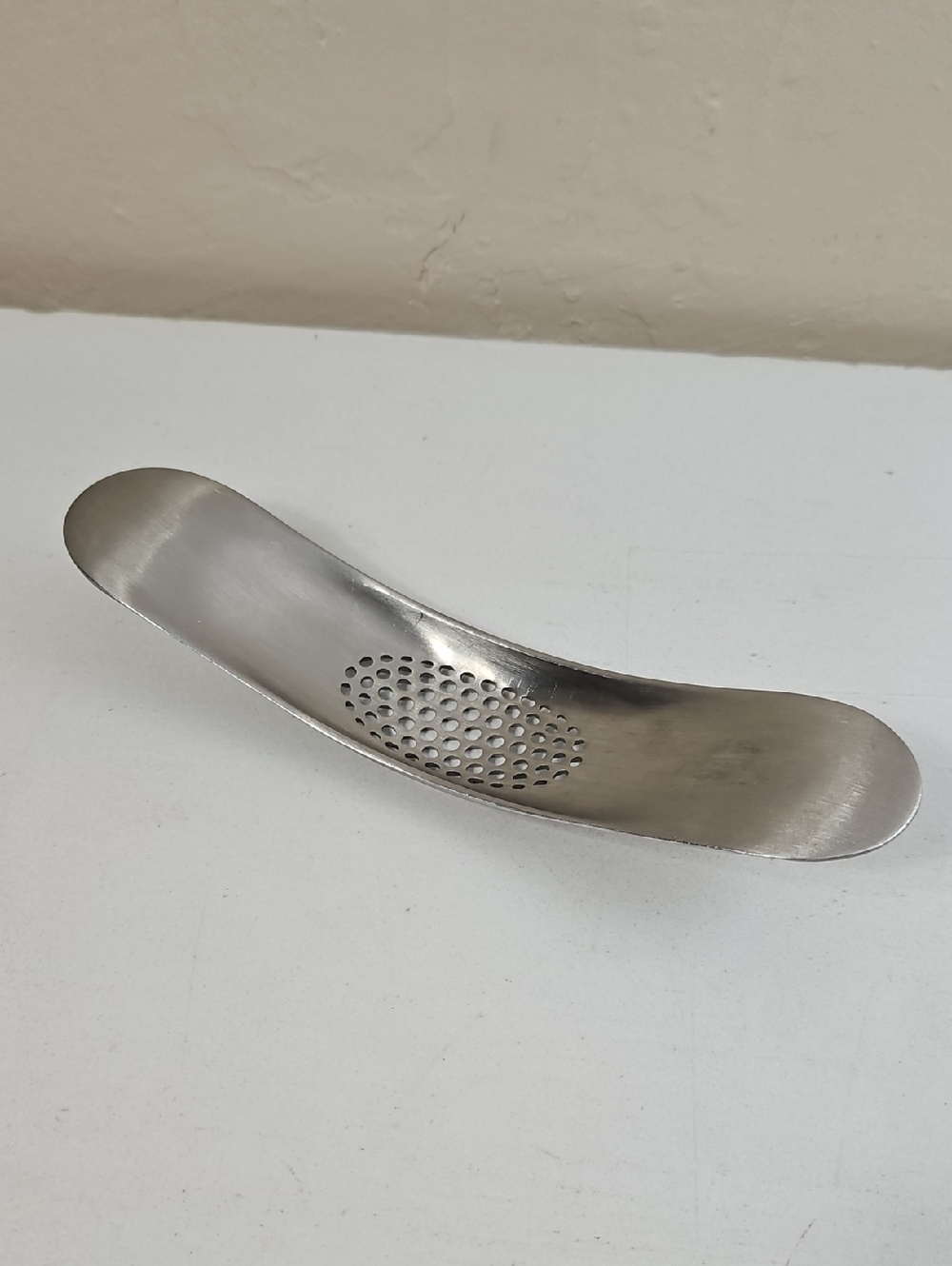 Joseph Joseph Rocker Garlic Crusher